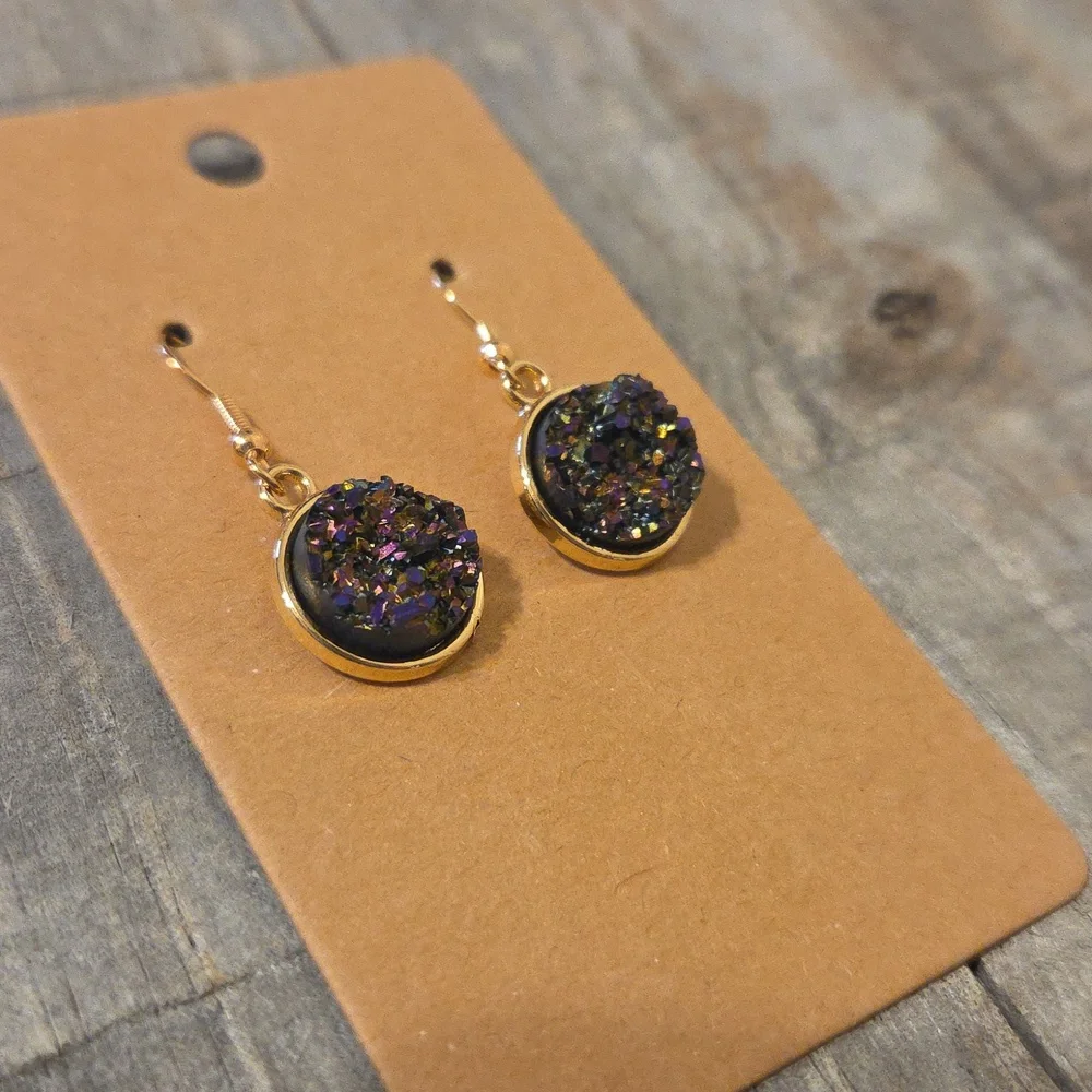 NEW Druzy Sparkly Drop Crystal Round Pendant Dangly Earrings Dark Amethyst/Gold